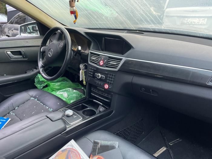 Mercedes E Estate E-250 CDI 16V BlueEfficiency 4-Matic Sloopvoertuig (2012, Zilvergrijs)