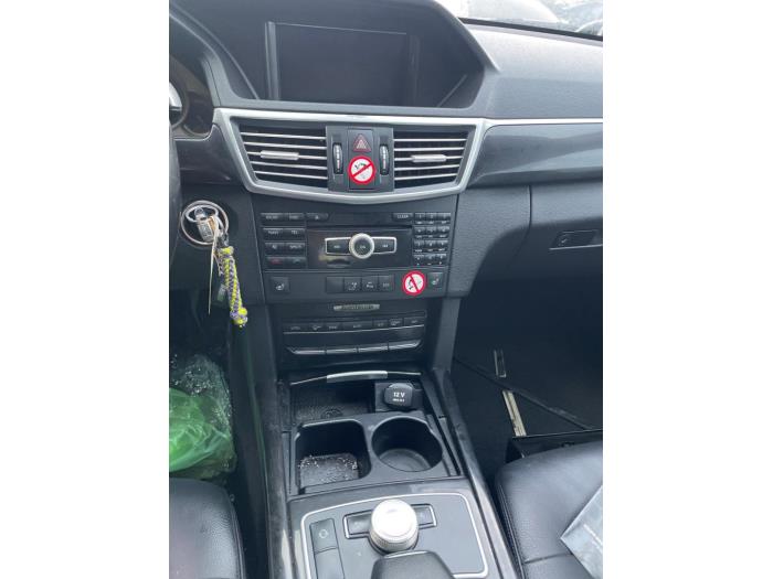 Mercedes E Estate E-250 CDI 16V BlueEfficiency 4-Matic Sloopvoertuig (2012, Zilvergrijs)