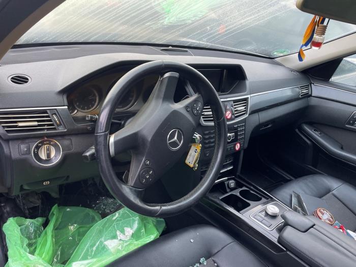 Mercedes E Estate E-250 CDI 16V BlueEfficiency 4-Matic Sloopvoertuig (2012, Zilvergrijs)