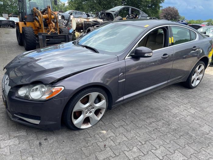 Jaguar XF 4.2 S V8 32V  (Sloop)