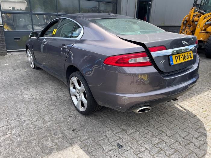Jaguar XF 4.2 S V8 32V Sloopvoertuig (2010, Grijs)