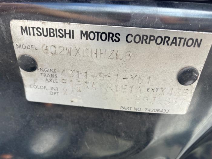 Mitsubishi Outlander 2.0 16V PHEV 4x4 Sloopvoertuig (2014, Zwart)