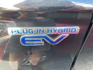 Mitsubishi Outlander 2.0 16V PHEV 4x4 Sloopvoertuig (2014, Zwart)