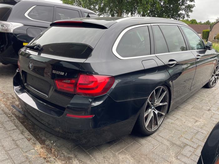 BMW 5 serie Touring 528i 24V Sloopvoertuig (2012, Zwart)