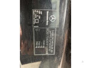 Mercedes SLK 2.0 200 K 16V Sloopvoertuig (2000, Zwart)