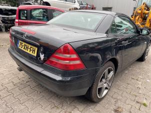 Mercedes SLK 2.0 200 K 16V Sloopvoertuig (2000, Zwart)