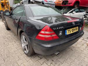 Mercedes SLK 2.0 200 K 16V Sloopvoertuig (2000, Zwart)