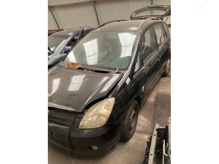 Toyota Corolla Verso 2.0 D-4D 16V 90 Sloopvoertuig (2003, Zwart)