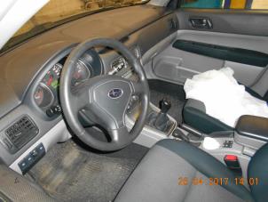 Subaru Forester 2.0 16V X Sloopvoertuig (2006, Grijs)