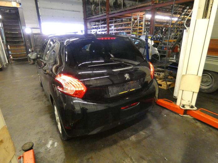Peugeot 208 I 1.2 Vti 12V PureTech 82 Sloopvoertuig (2014, Zwart)