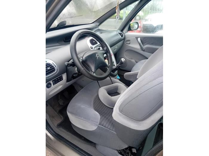 Citroen Xsara Picasso 1.6i 16V Sloopvoertuig (2008, Bruin)