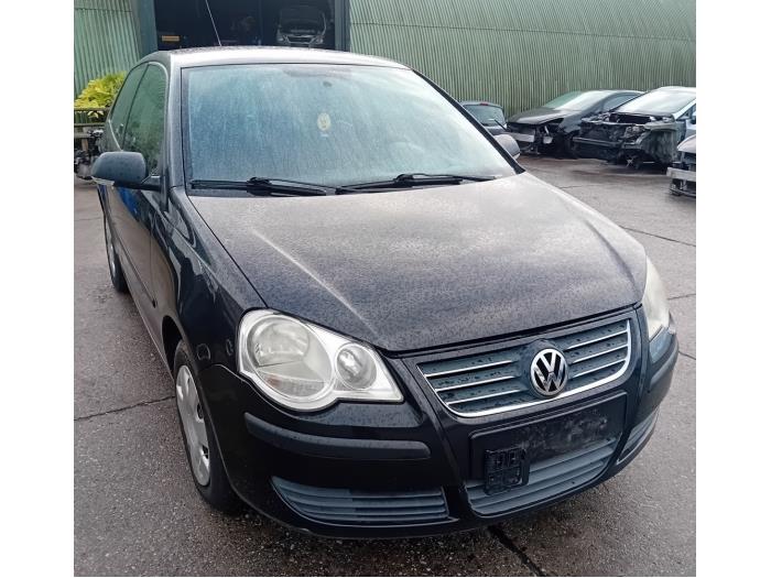 Volkswagen Polo IV 1.2 Sloopvoertuig (2006, Zwart)
