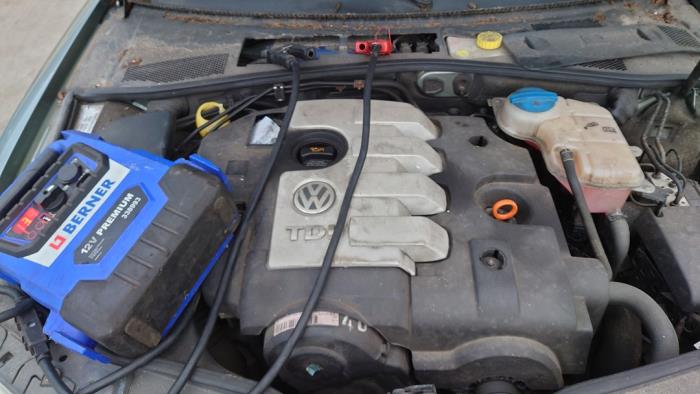 Volkswagen Passat Variant 1.9 TDI 130 Sloopvoertuig (2005, Grijs)