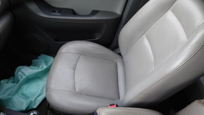 Hyundai Santa Fe I 2.4 16V 4x2 Sloopvoertuig (2006, Zwart)