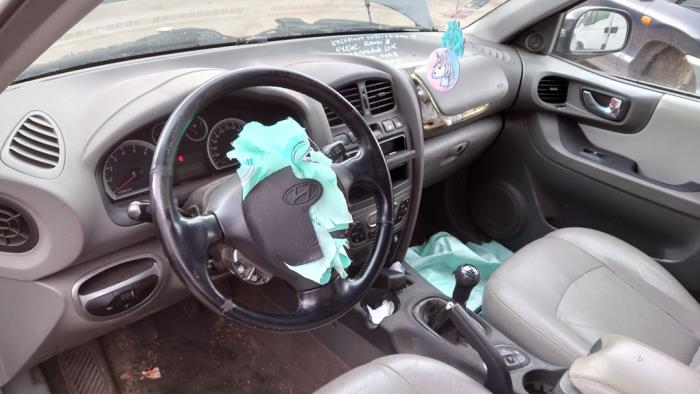 Hyundai Santa Fe I 2.4 16V 4x2 Sloopvoertuig (2006, Zwart)