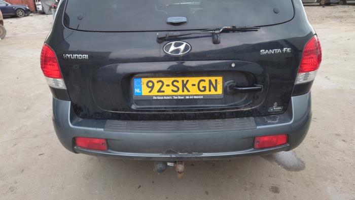 Hyundai Santa Fe I 2.4 16V 4x2 Sloopvoertuig (2006, Zwart)
