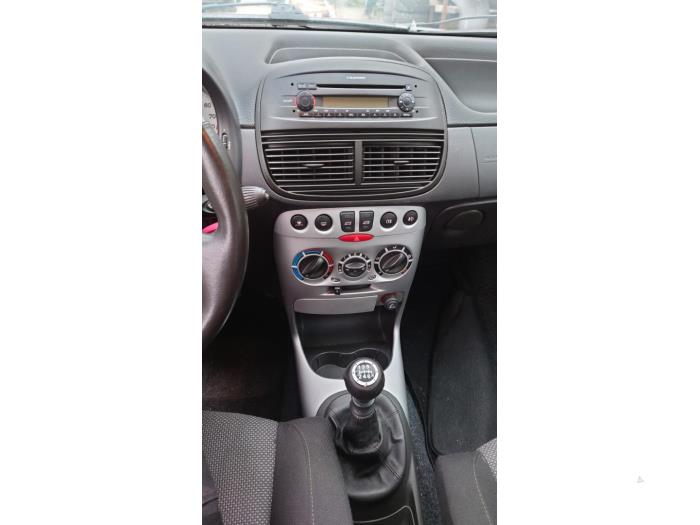 Fiat Punto II 1.4 16V Sloopvoertuig (2004, Grijs)