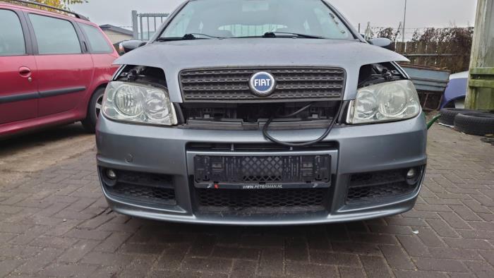 Fiat Punto II 1.4 16V Sloopvoertuig (2004, Grijs)