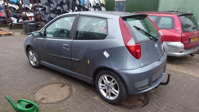 Fiat Punto II 1.4 16V Sloopvoertuig (2004, Grijs)