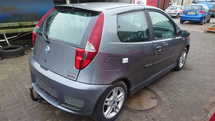 Fiat Punto II 1.4 16V Sloopvoertuig (2004, Grijs)