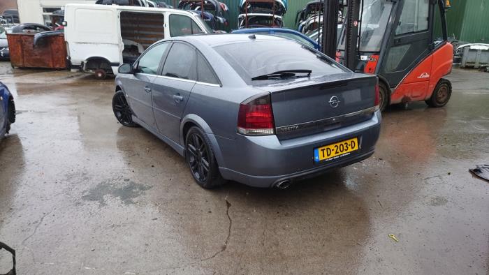 Opel Vectra C GTS 2.2 DTI 16V Sloopvoertuig (2003, Grijs)