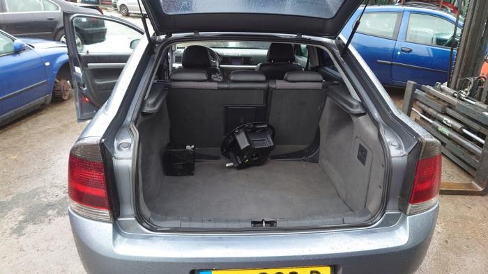 Opel Vectra C GTS 2.2 DTI 16V Sloopvoertuig (2003, Grijs)