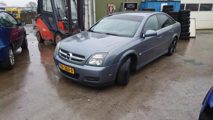 Opel Vectra C GTS 2.2 DTI 16V Sloopvoertuig (2003, Grijs)