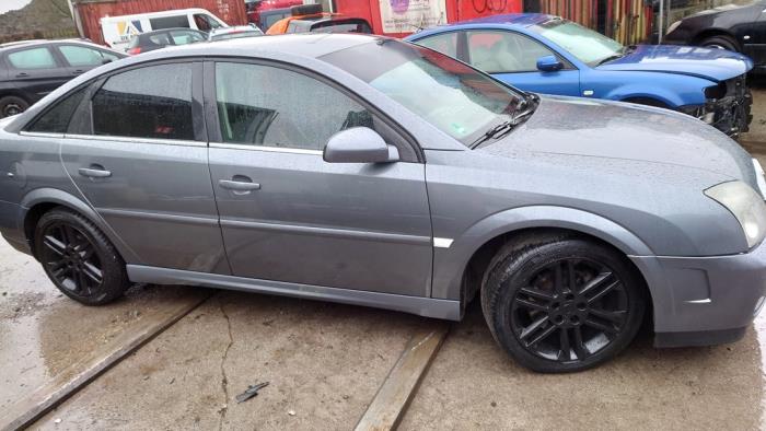 Opel Vectra C GTS 2.2 DTI 16V Sloopvoertuig (2003, Grijs)