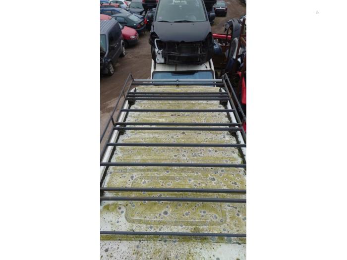 Renault Master II 2.5 dCi 16V 100 Sloopvoertuig (2004, Graniet)