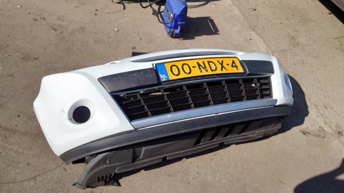 Renault Clio III 1.2 16V TCe 100 Sloopvoertuig (2010, Wit)