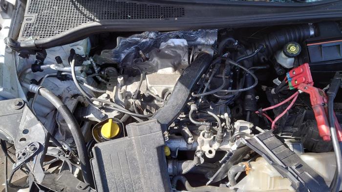 Renault Clio III 1.2 16V TCe 100 Sloopvoertuig (2010, Wit)