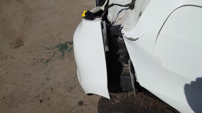 Renault Clio III 1.2 16V TCe 100 Sloopvoertuig (2010, Wit)