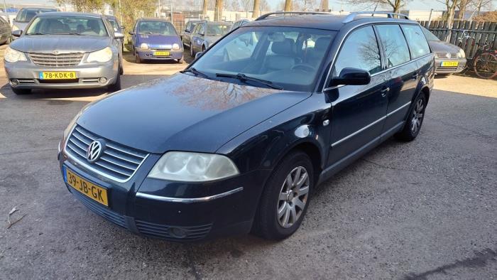 Volkswagen Passat Variant 2.0 Sloopvoertuig (2002, Zwart)