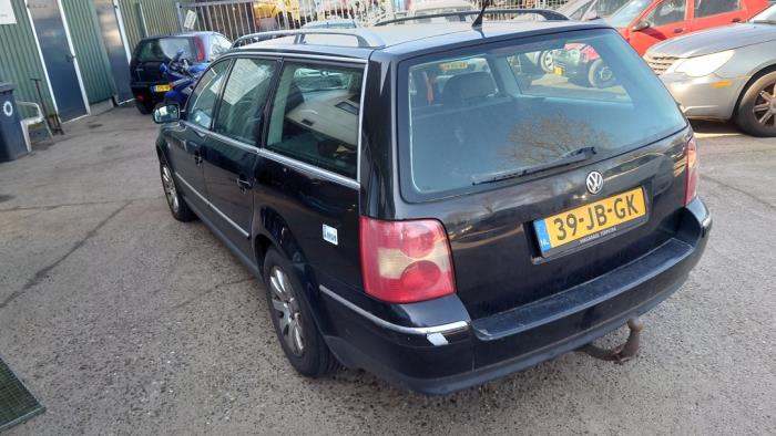 Volkswagen Passat Variant 2.0 Sloopvoertuig (2002, Zwart)