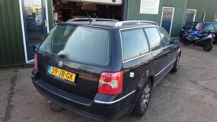 Volkswagen Passat Variant 2.0 Sloopvoertuig (2002, Zwart)