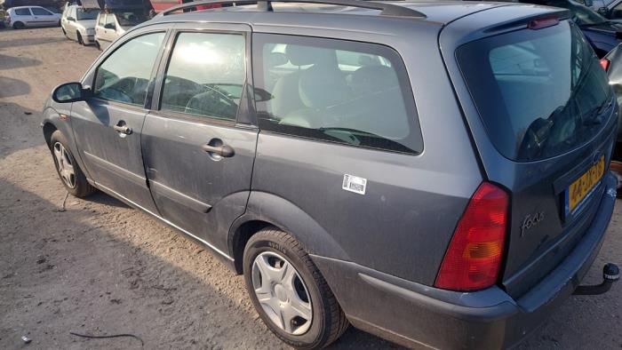 Ford Focus 1 Wagon 1.6 16V Sloopvoertuig (2002, Grijs)