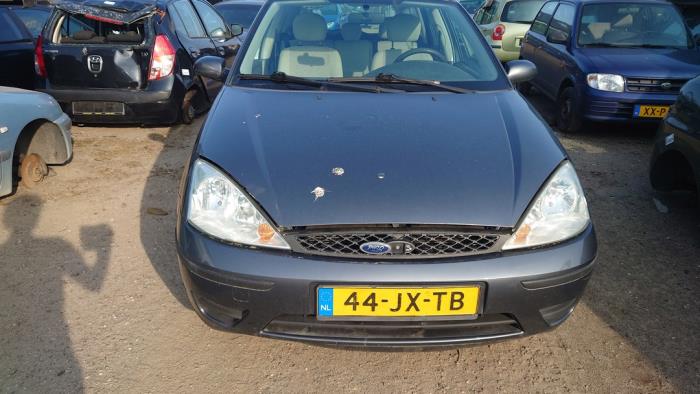 Ford Focus 1 Wagon 1.6 16V Sloopvoertuig (2002, Grijs)