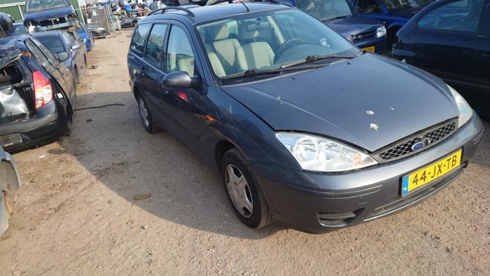 Ford Focus 1 Wagon 1.6 16V Sloopvoertuig (2002, Grijs)