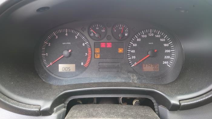 Seat Leon 1.8 20V Sloopvoertuig (2002, Grijs)