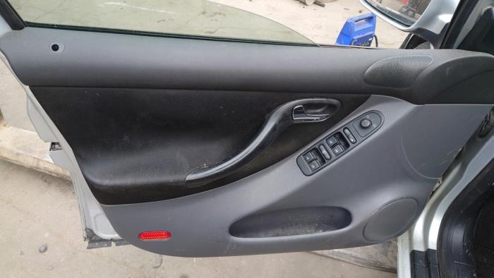 Seat Leon 1.8 20V Sloopvoertuig (2002, Grijs)