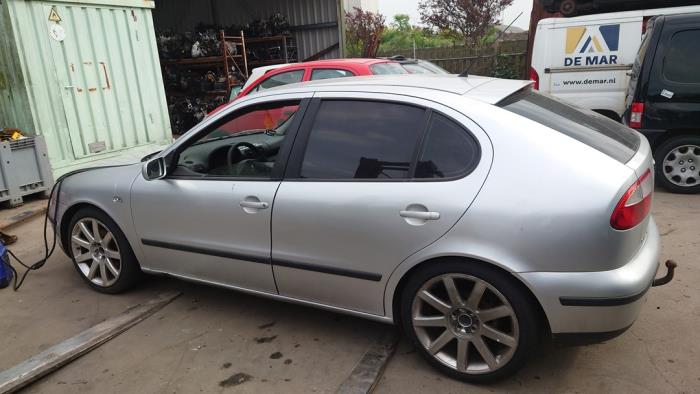 Seat Leon 1.8 20V Sloopvoertuig (2002, Grijs)
