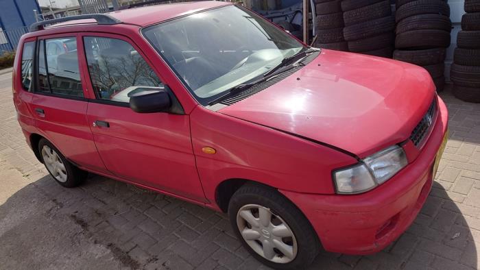 Mazda Demio 1.3 16V Sloopvoertuig (1999, Rood)
