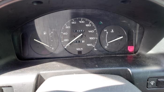 Mazda Demio 1.3 16V Sloopvoertuig (1999, Rood)