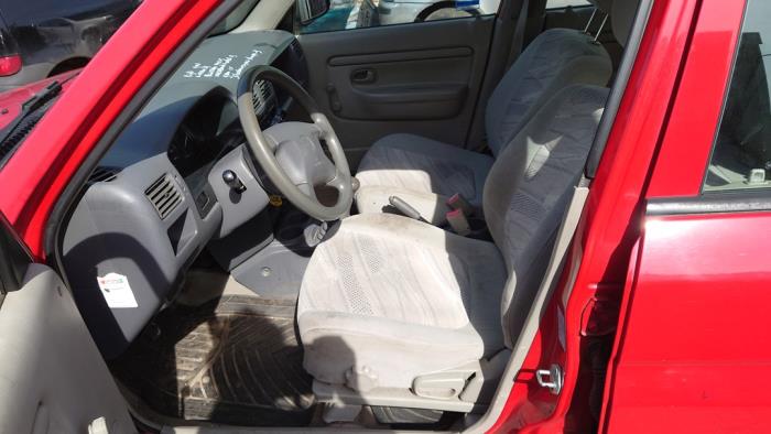 Mazda Demio 1.3 16V Sloopvoertuig (1999, Rood)