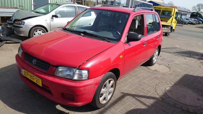 Mazda Demio 1.3 16V Sloopvoertuig (1999, Rood)
