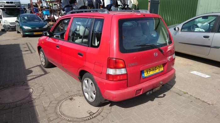 Mazda Demio 1.3 16V Sloopvoertuig (1999, Rood)