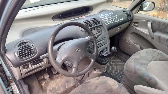 Citroen Xsara Picasso 1.8 16V Sloopvoertuig (2002, Groen)