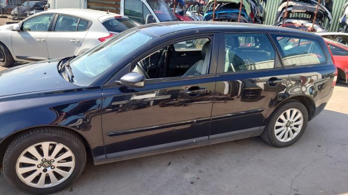 Volvo V50 2.4i 20V Sloopvoertuig (2004, Zwart)