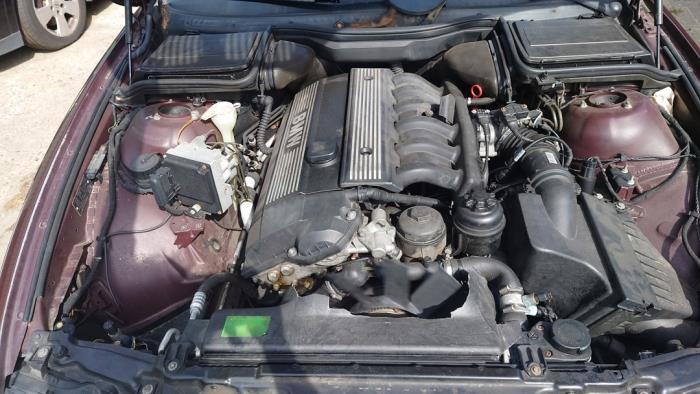 BMW 5 serie 523i 24V Sloopvoertuig (1996, Rood)