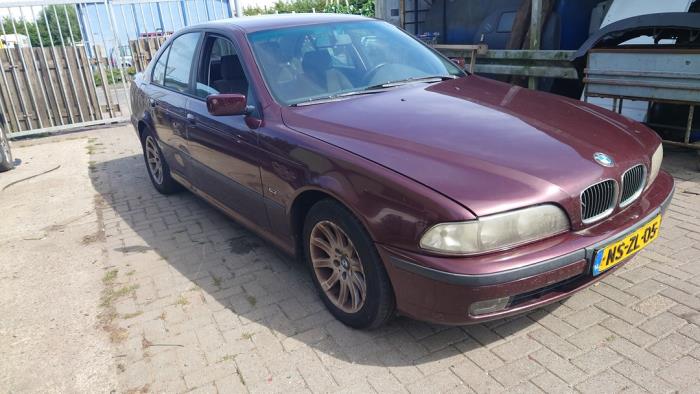 BMW 5 serie 523i 24V Sloopvoertuig (1996, Rood)